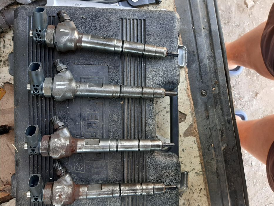 Продавам дюзи от Шаран 7N  2.0 140к.с.2012