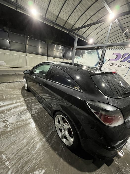 Opel astra h gtc