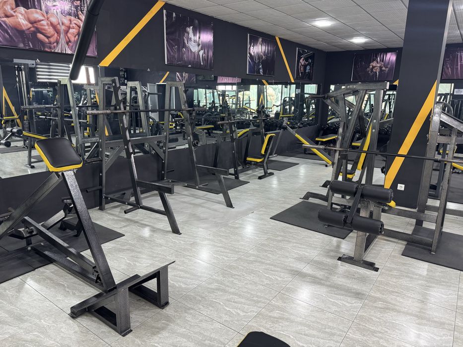 Тренажерный зал сотилади