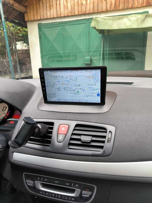 Navigatie Android Renault Megane 3 Fluence Waze YouTube GPS