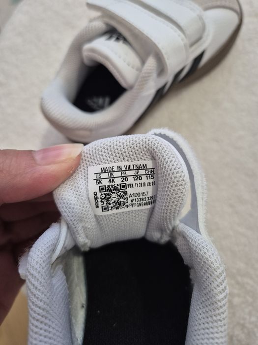 Чисто нови обувки Adidas VL Court 3.0 Cf I