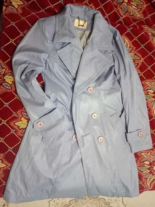 Продам женский плащ