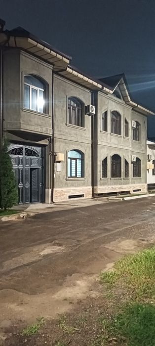 дом 4сотки 2этаж продам