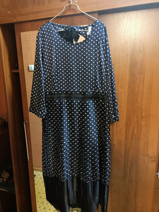 Продам женские одежды