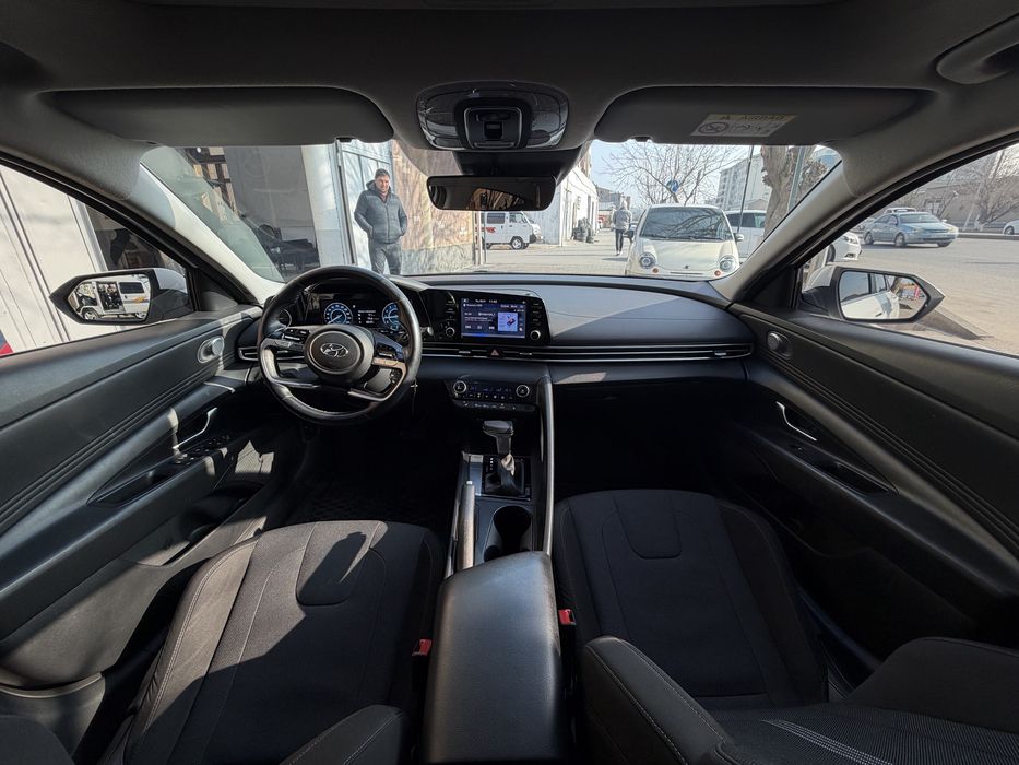 Hyundai Elantra 1,6 L 2022 yil