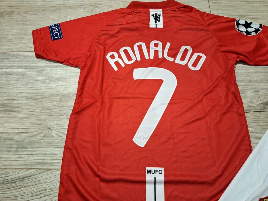 Детски екип на Манчестър Юнайтед #К.Роналдо #7# ретро модел!