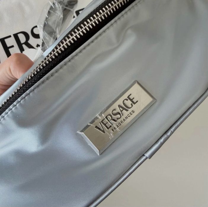 Нова Versace чантичка