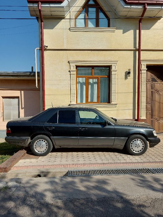 Mersedes benz w124