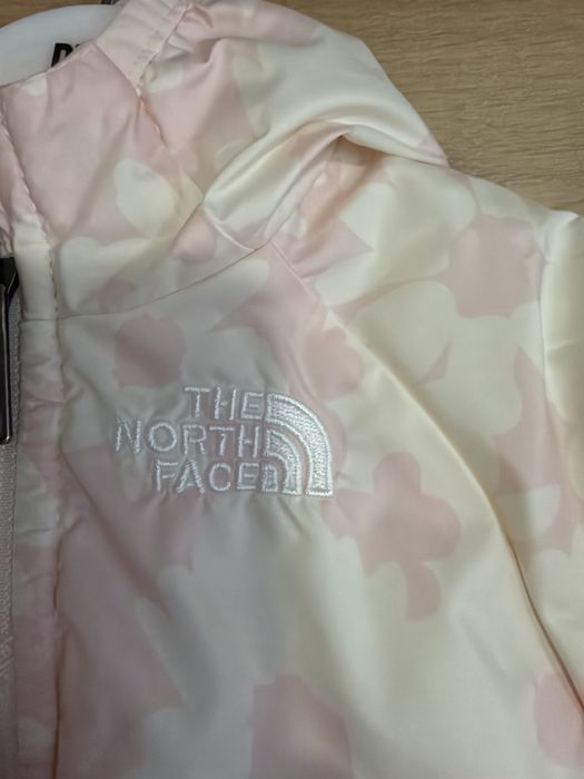 Бебешки космонавти и якенца guess, nike, the north face