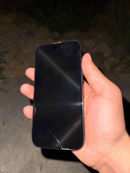 Iphone 15 black