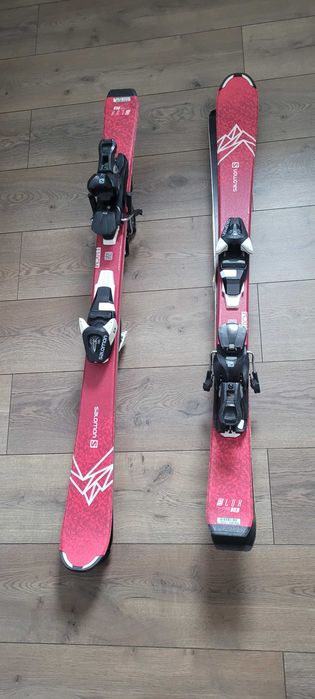 Schiuri Salomon 110 cm, clapari McKinley, mar 24-24.5 (36-38) si casca