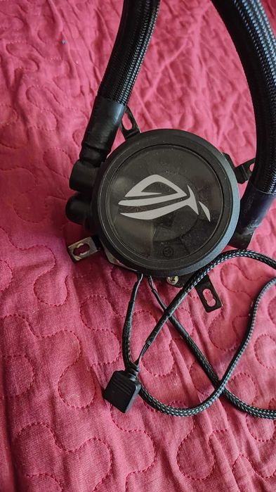 Cooler Asus pc cu lichid