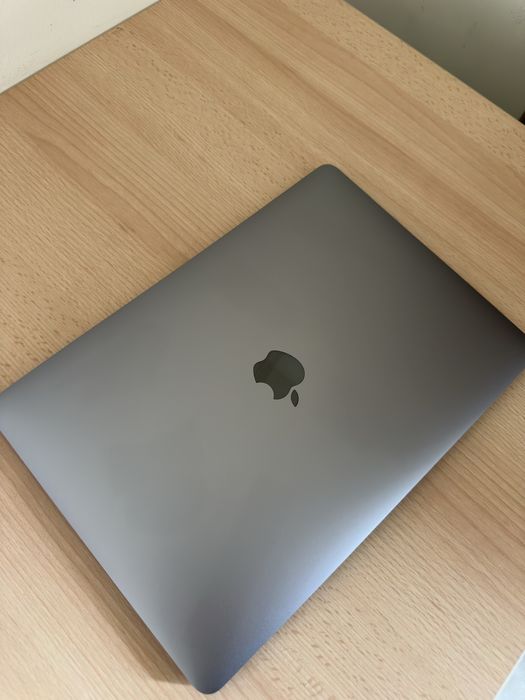 MacBook Pro 13 M1