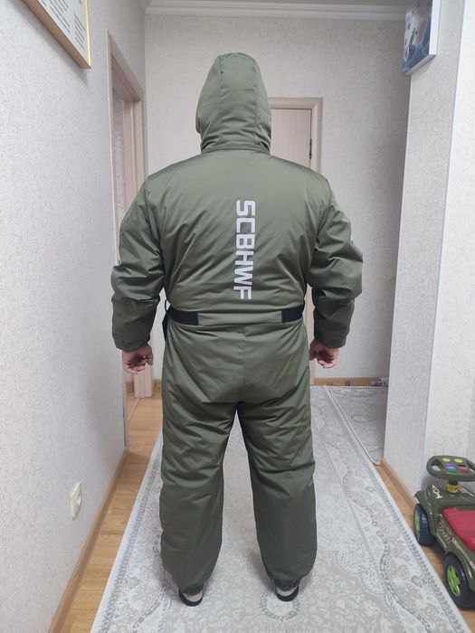Продам комбинезон мужской