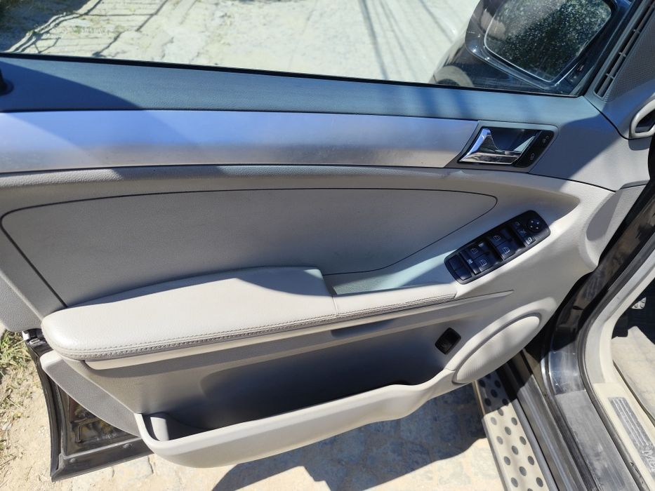 На Части Mercedes ML350 W164 OffRoad LPG