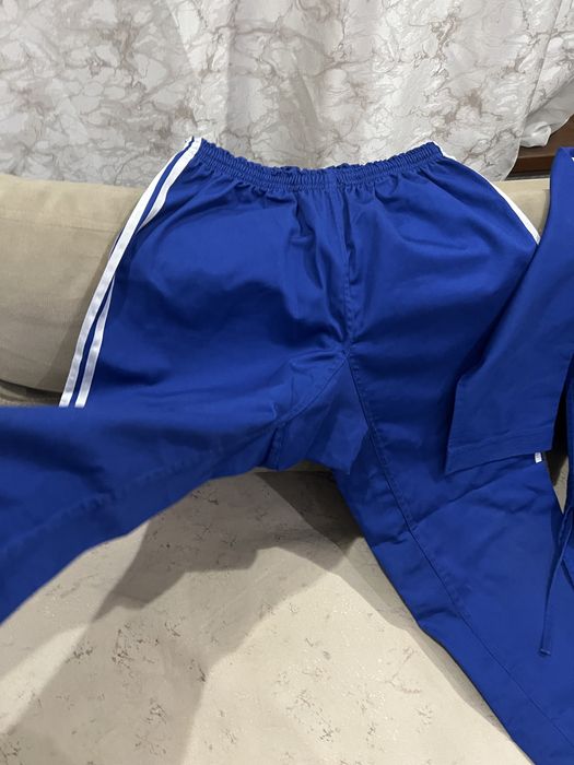 Продам кимоно для тэквондо и дзюдо