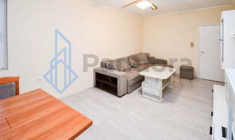 Дава се под наем Тристаен апартамент в София, Гоце Делчев - 90 кв.м за 525 € - Снимка #9