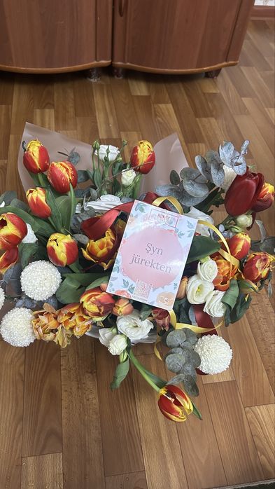 корзина цветов.