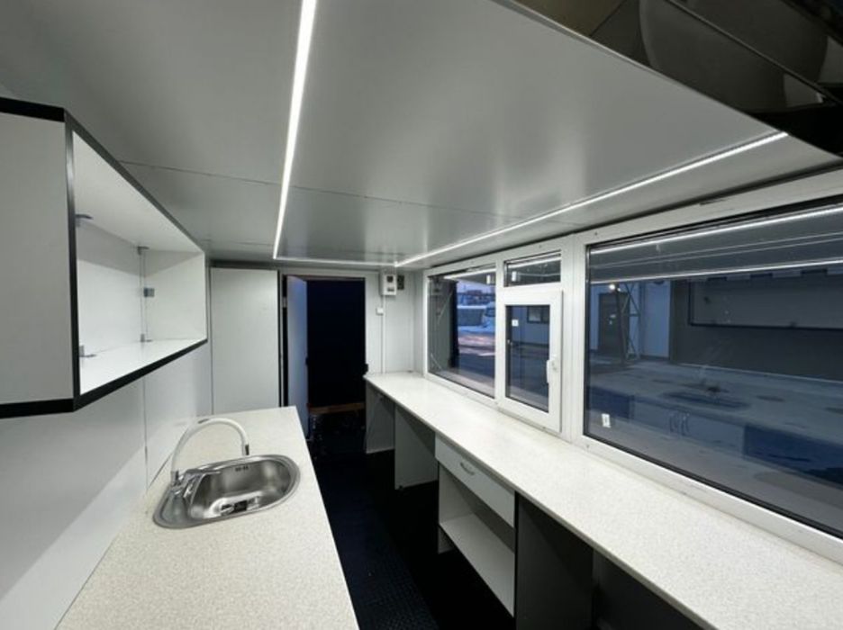 Продава се каравани за храна