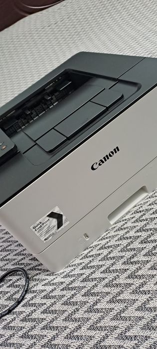 Продаётся принтер лазерный от Canon
