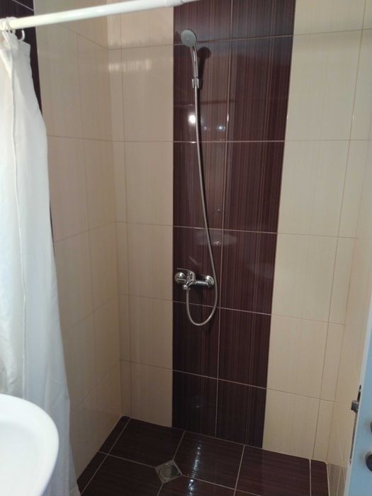 Отдава се студио под наем.