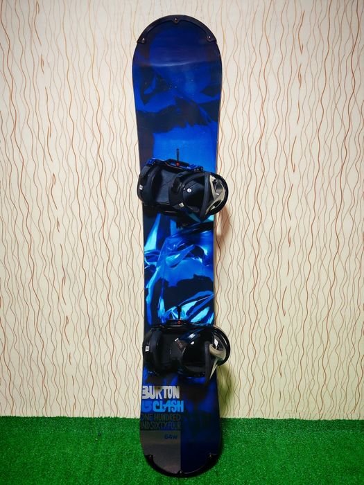 Set placa snowboard Burton Clash 164 cm Wide cu legaturi Burton Costom M-L
