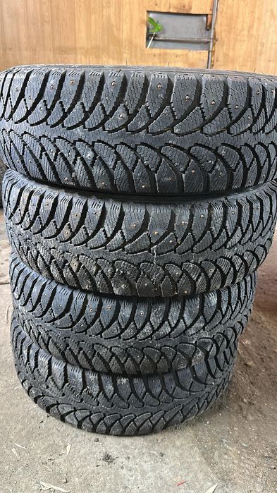 R15 195/65 Комплект зимней шипованной резины