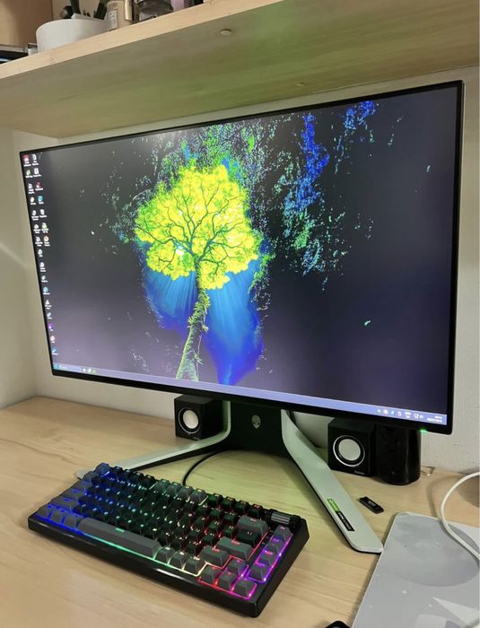 Monitor AlienWare 2K 240Hz