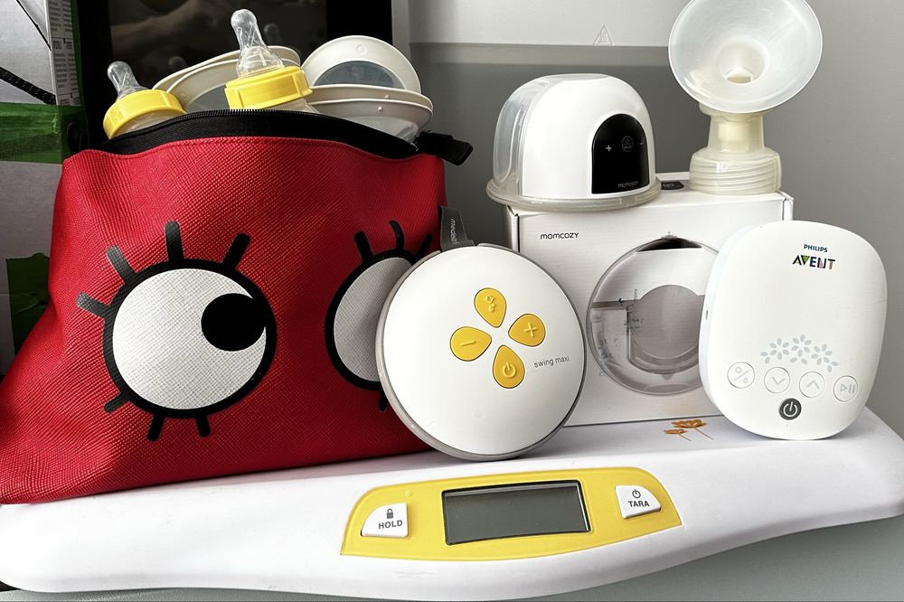 Бебешки принадлежности помпа за кърма Medela MomCozy, раница Ergobaby , стерилизатор Philips Avent , везна , гимнастика Tiny Love , шишета Haakaa
