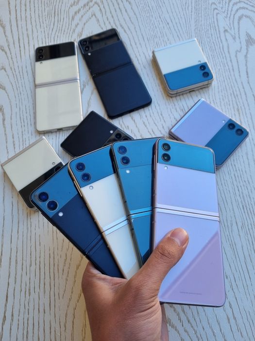 Samsung Galaxy Z Flip 3. Black/White 256 GB. Garantya bor. Ime o'tkan