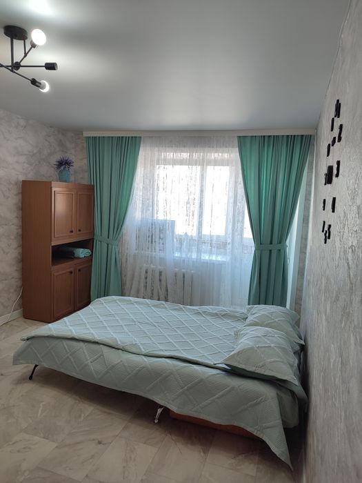 Сдам 2,1 ком квартиру посуточно