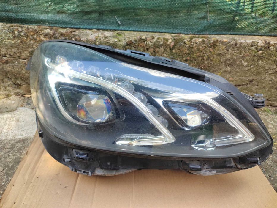Ляв фар за Мерцедес Е класа w212 фейс