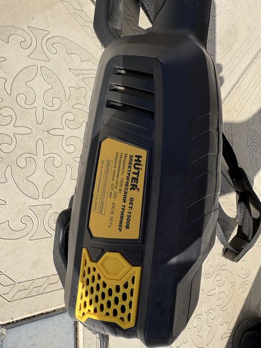 Продам триммер новый