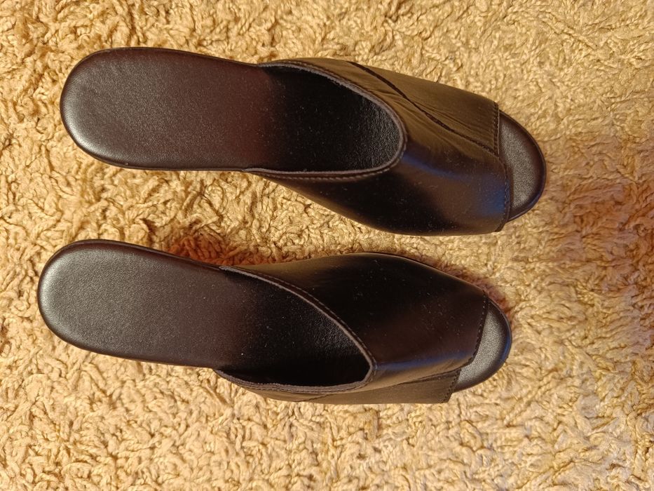 Saboți negri, damă,mărimea 35