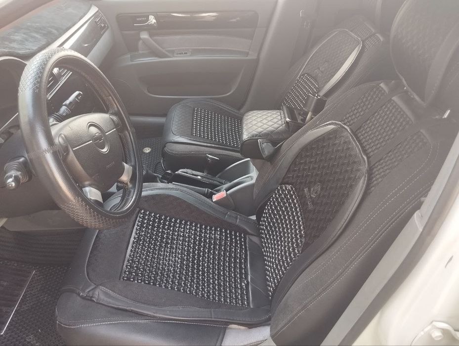 Жентра сотилади.