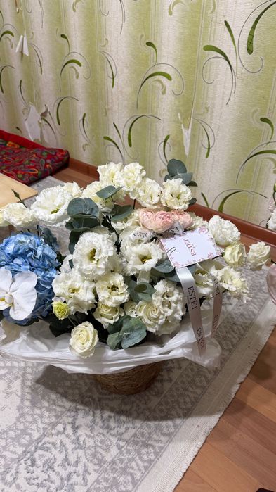 Цветы ESTET в 2 расцветках