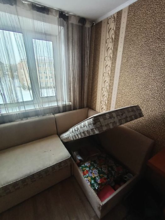 Диван б/у. Цена 5000т.