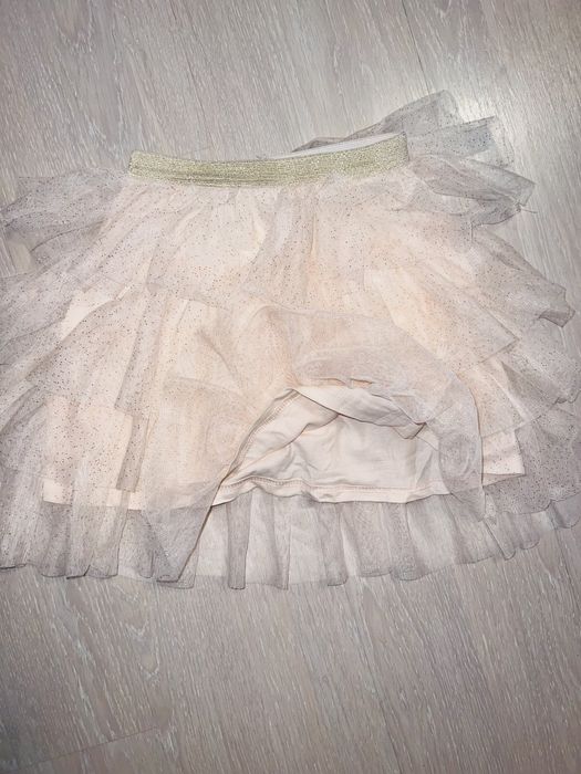 Fustița roz deschis noua