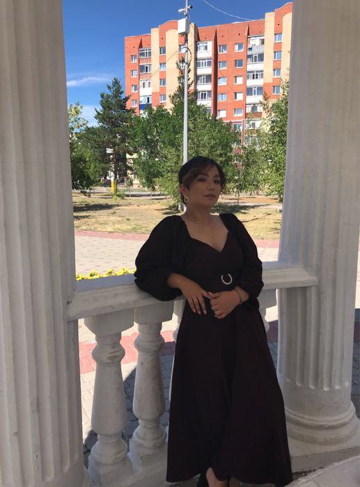 Продаю платья и даойки