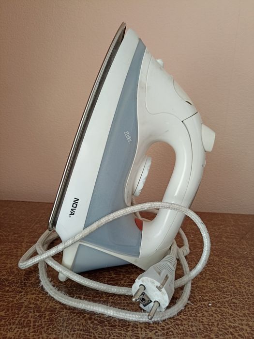 Продам утюг бытовой