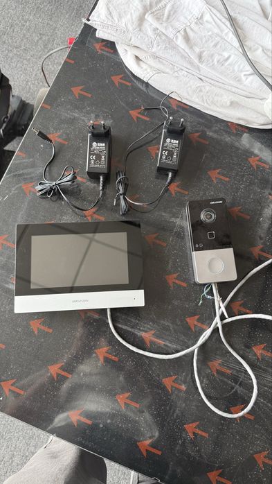 Domofon  603 hikvision b/u ishlatilgqn