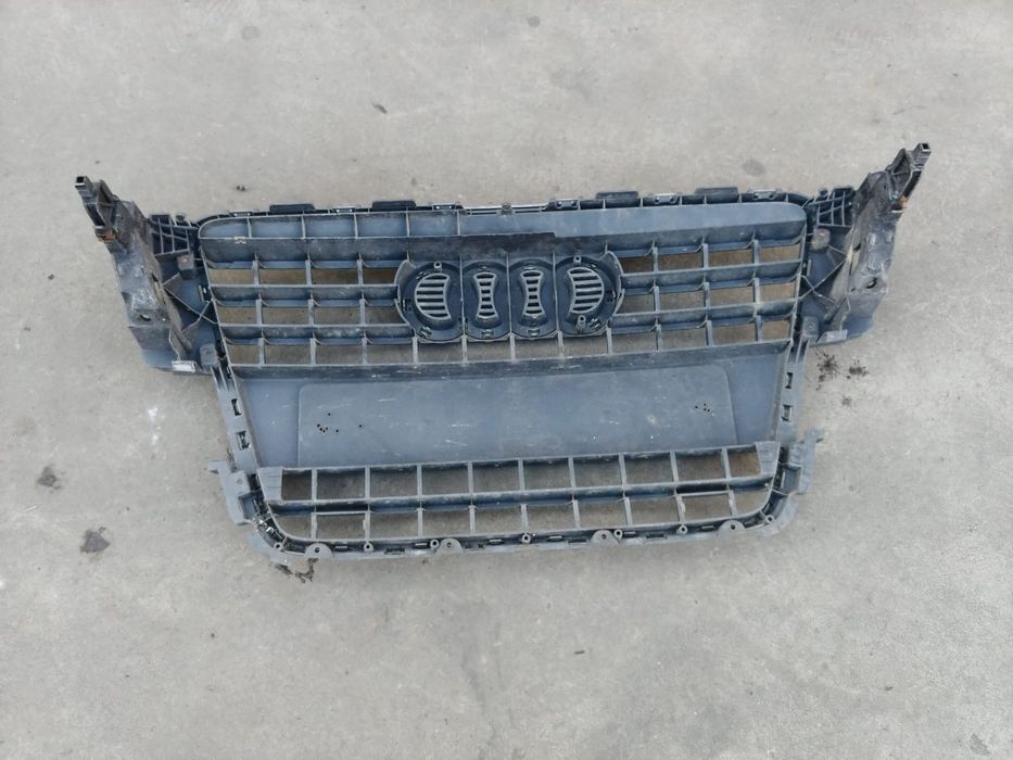 grila bara fata audi a5 8t  2008 8t0853651e