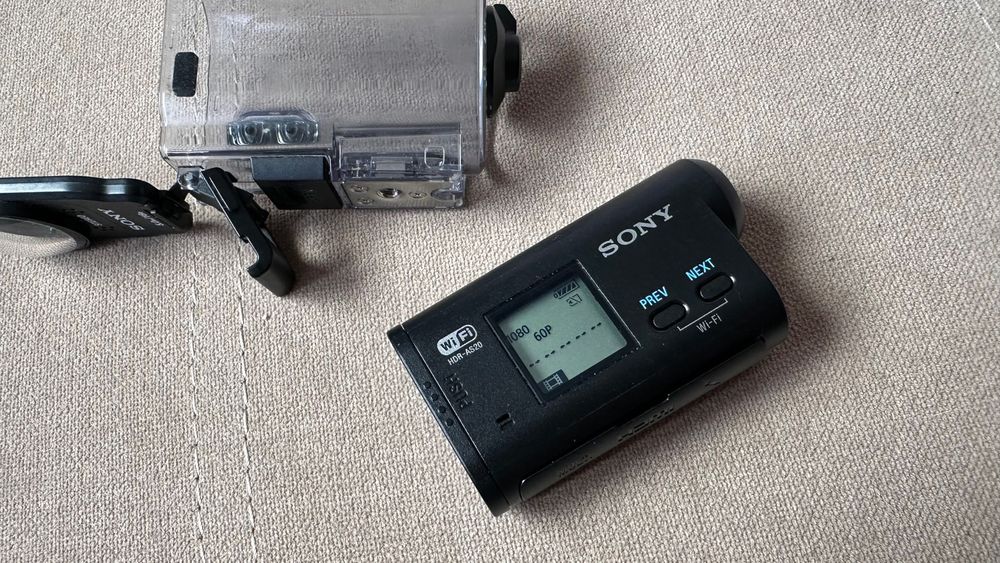 Sony HDR-AS20 - camera actiune fara acumulator