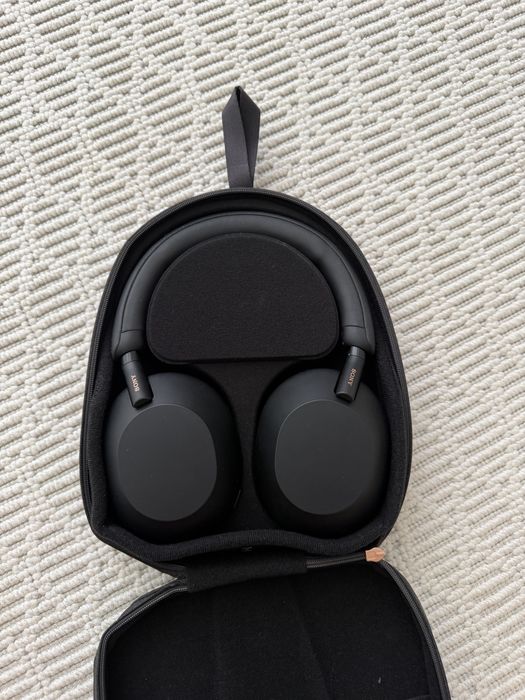 Продам наушники Sony WH-1000XM5