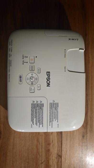 Проектор Epson EB-X7