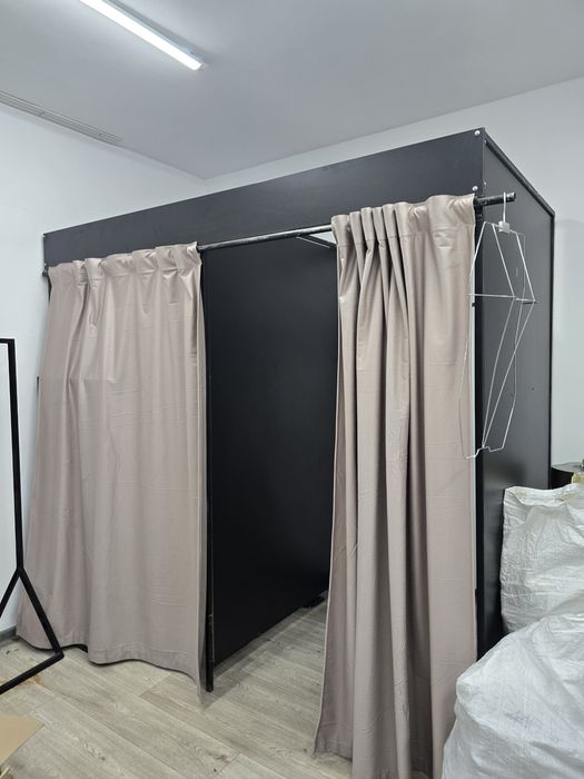 Кабинка для примерки одежды