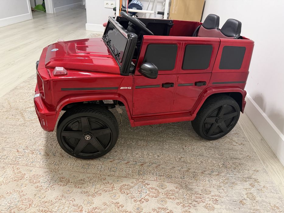 Детский электромобиль