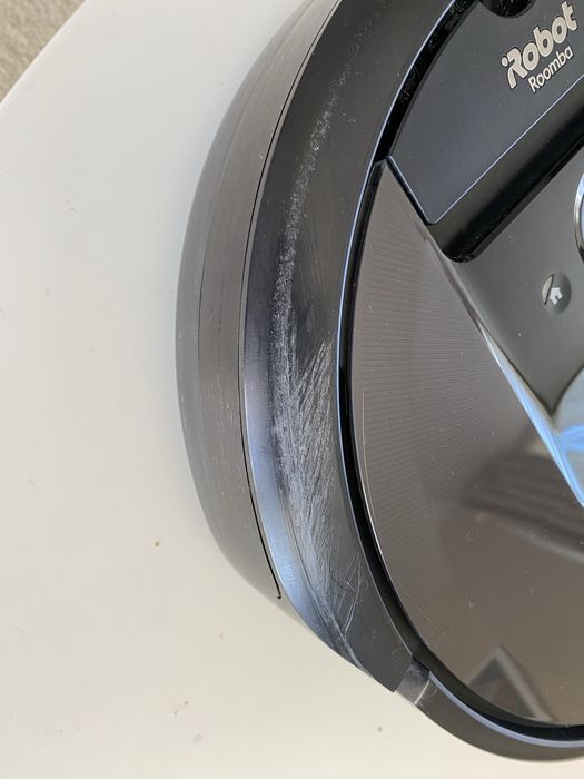 Прахосмукачка робот Irobot Roоmba i7+ с чисто нова батерия