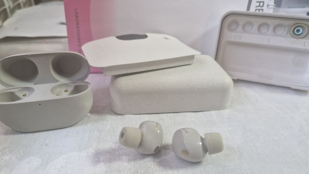 Продам наушники sony 1000xm5