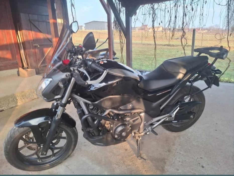 Vând motocicletă Honda